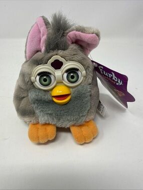 Vintage Furby “Love Me” 1999 TIGER. “Done Sleep” Tiger Electronics. NWT